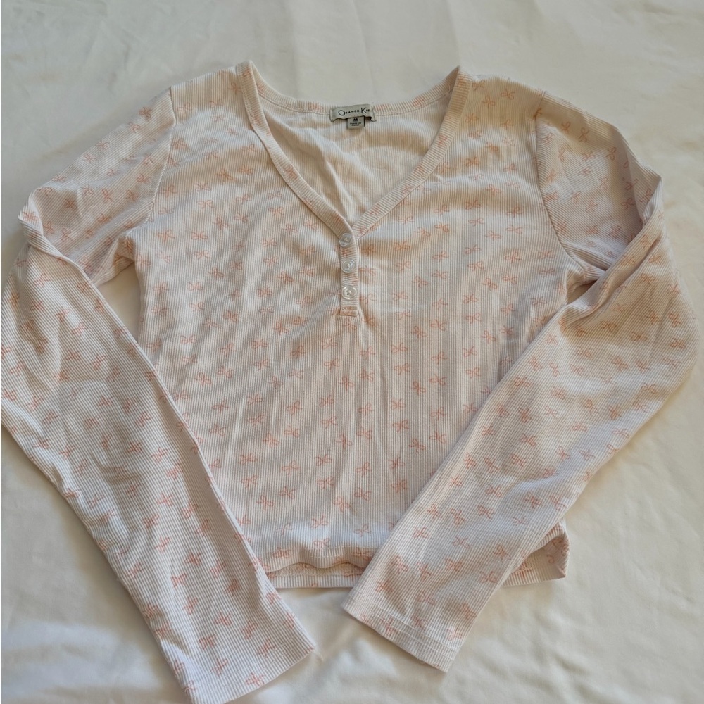 White Ribbed Henley with Pink Bow Motif
